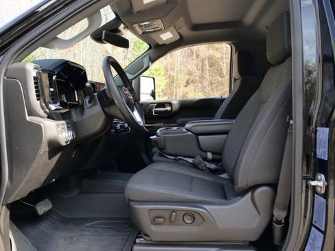 Used 2024 GMC Sierra 3500 SLE w/ SLE Convenience Package image 21