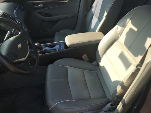 Used 2014 Chevrolet Impala LT w/ Premium Seating Package FWD image 16