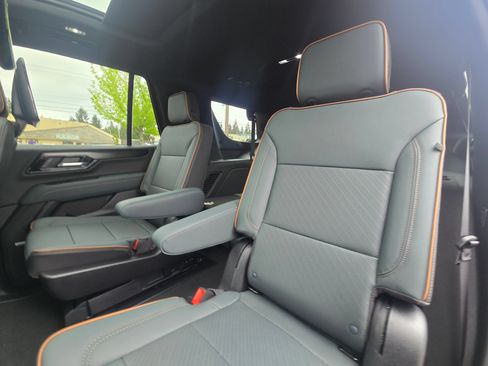 New 2026 GMC Yukon AT4 AWD/4WD image 12
