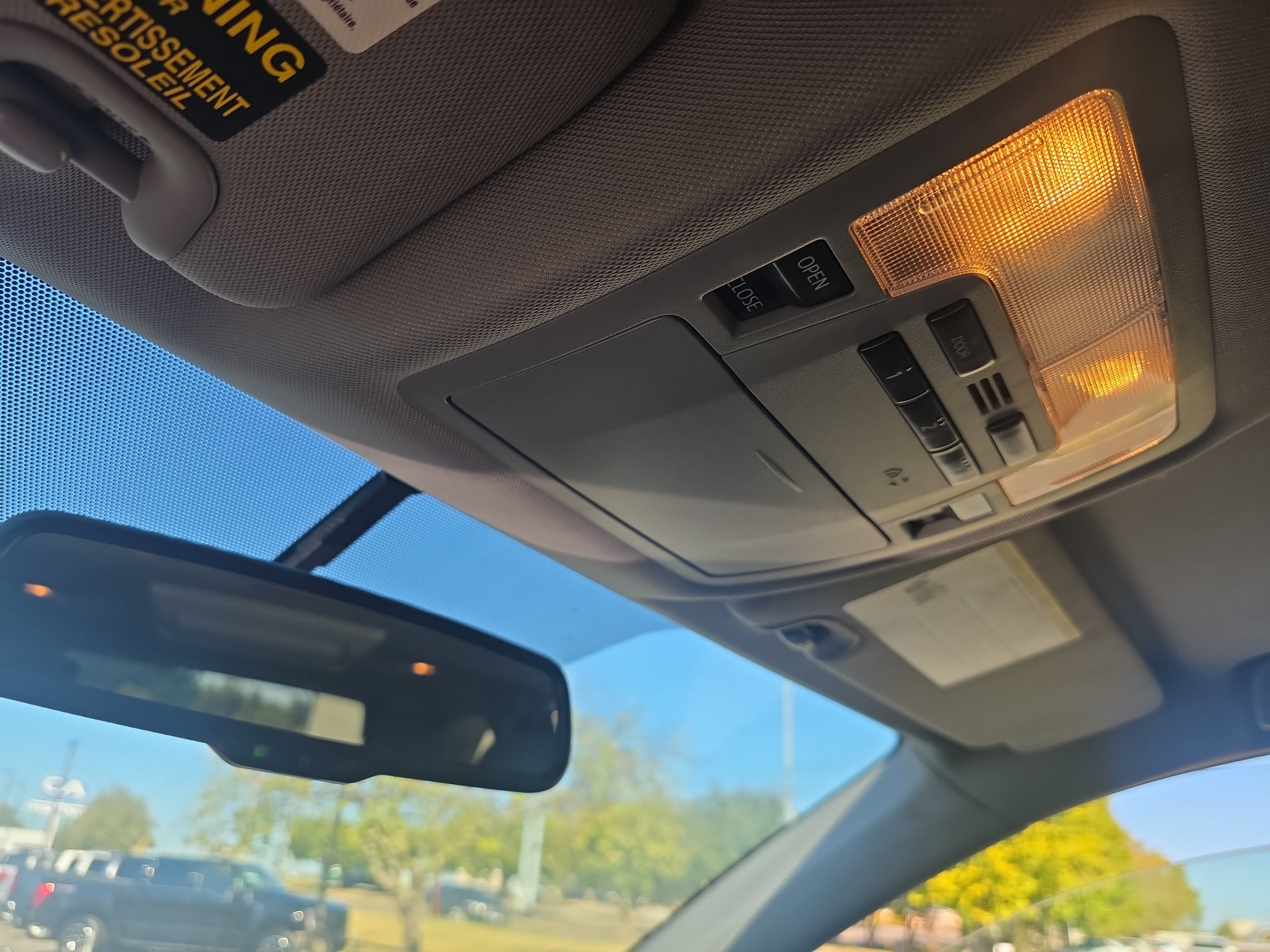 Used 2015 Toyota Highlander XLE FWD image 24