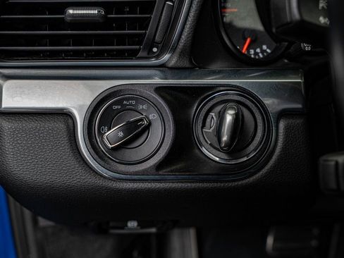 Certified 2015 Porsche 911 Targa 4S image 38