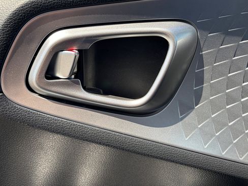 Certified 2025 Kia Soul LX image 16