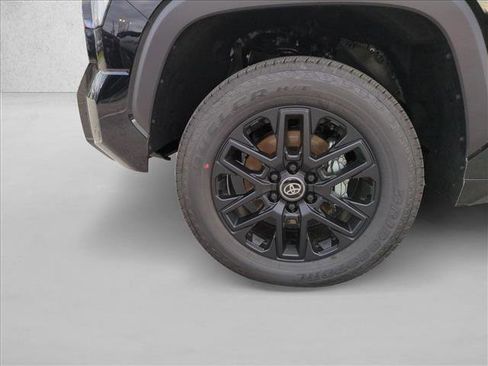New 2026 Toyota Tundra Limited AWD/4WD image 10