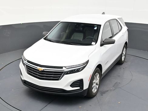 Used 2024 Chevrolet Equinox LS FWD image 19