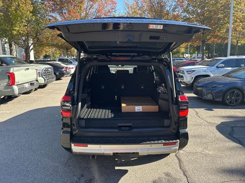 New 2025 Toyota 4Runner Limited image 17