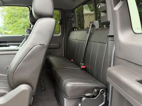 Used 2016 Ford F250 SuperCab Lariat w/ Lariat Interior Package AWD/4WD image 11