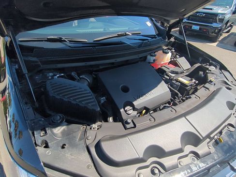 Used 2023 Chevrolet Traverse RS w/ LPO, Cargo Package FWD image 30