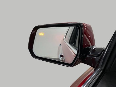 Used 2018 Chevrolet Traverse High Country w/ LPO, 'HIT The Road' Package image 21