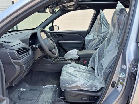 Used 2026 Subaru Forester Premium AWD/4WD image 16