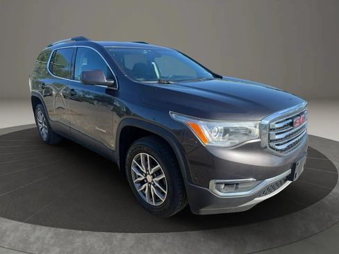 Used 2017 GMC Acadia SLE AWD/4WD image 3