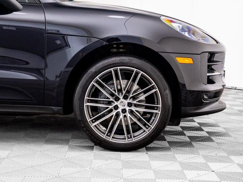 Certified 2021 Porsche Macan S image 32