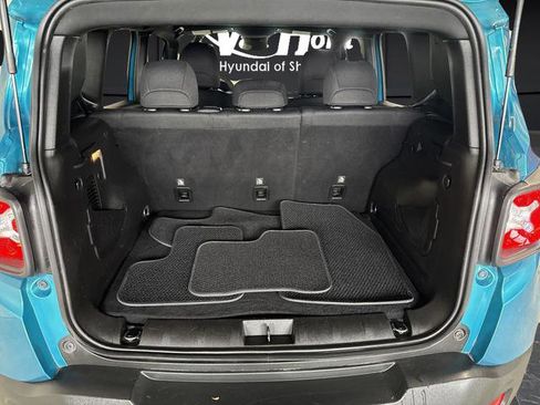 Used 2021 Jeep Renegade Latitude image 8