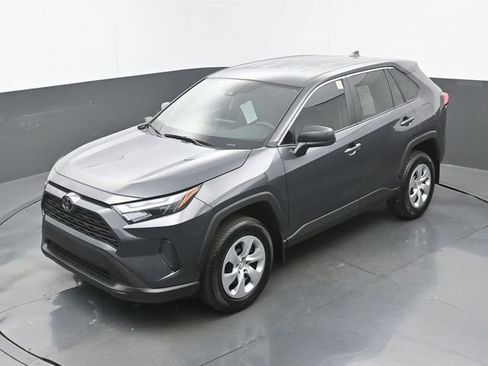 Used 2025 Toyota RAV4 LE FWD image 29