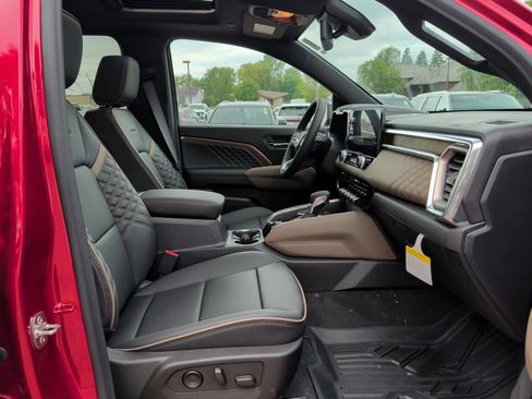 New 2026 GMC Canyon Denali AWD/4WD image 42
