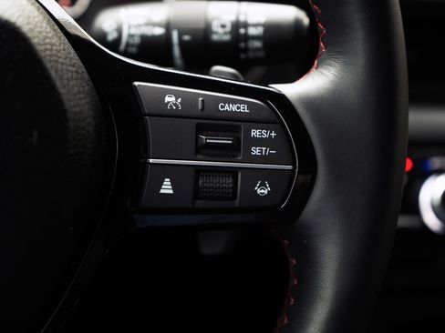 Used 2025 Honda Pilot Black Edition image 22