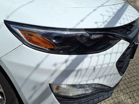 Used 2022 Chevrolet Malibu LT FWD image 9