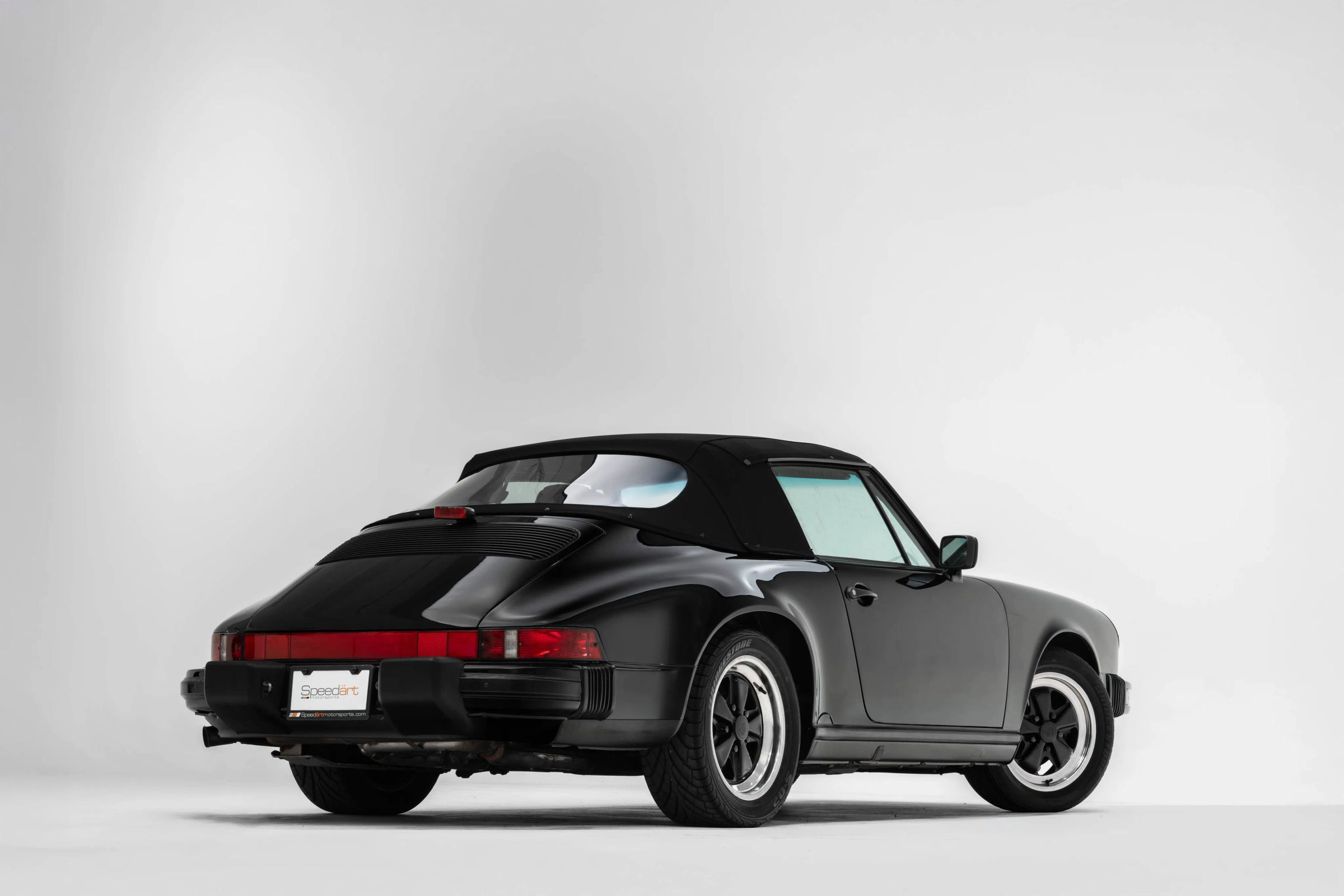 Used 1987 Porsche 911 Carrera RWD image 12