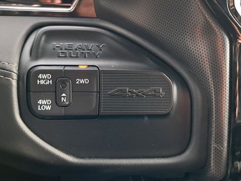 Used 2022 RAM 2500 Limited w/ Body Color Bumper Group AWD/4WD image 23