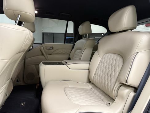 Certified 2024 INFINITI QX80 Sensory w/ Cargo Package AWD/4WD image 16