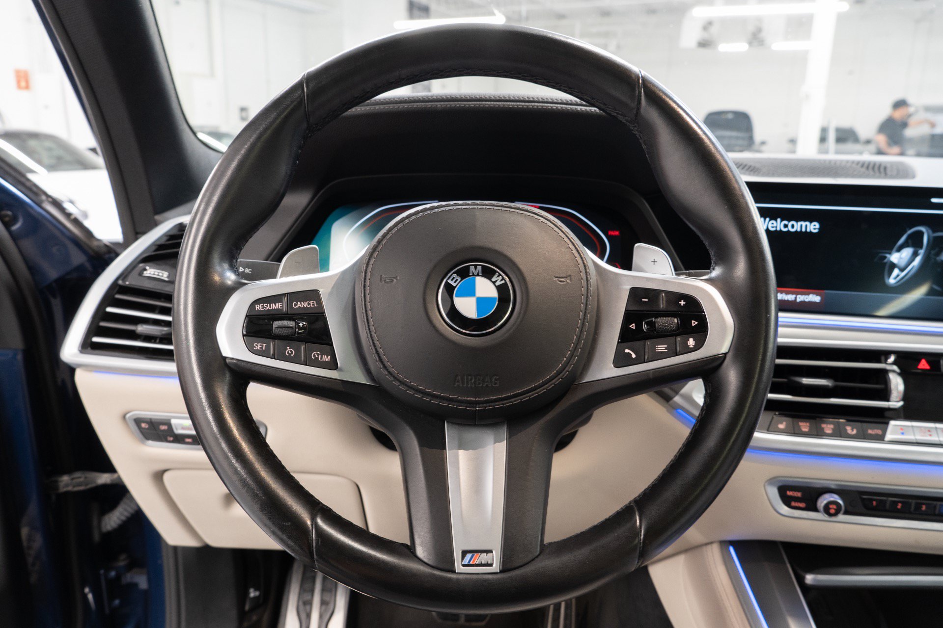 Used 2021 BMW X5 xDrive40i w/ M Sport Package AWD/4WD image 14