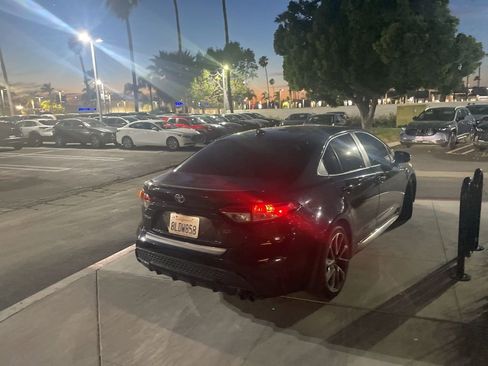 Used 2020 Toyota Corolla SE w/ Carpet Mat Package (TMS) image 13