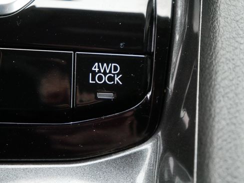 Used 2022 Jeep Compass Sport image 32