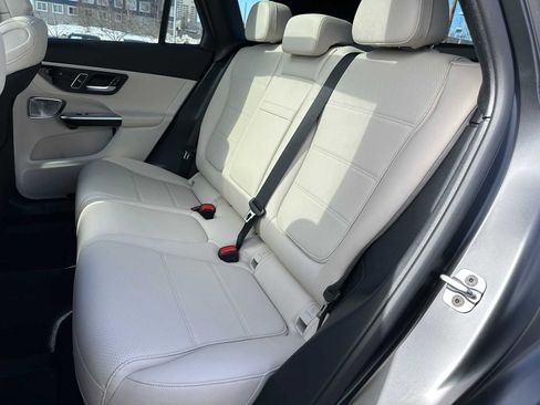 Used 2026 Mercedes-Benz GLC 350e 4MATIC image 17