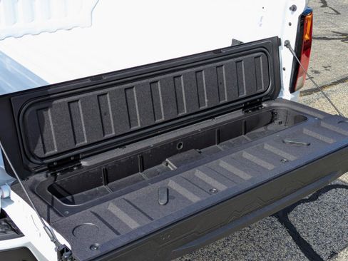 New 2026 Chevrolet Colorado LT w/ LT Convenience Package image 17