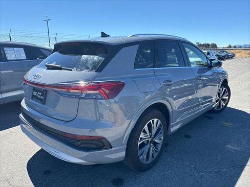 Used 2023 Audi Q4 e-tron Premium w/ Convenience Package RWD image 3