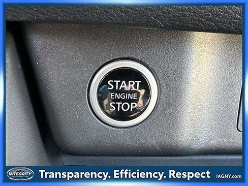 Certified 2023 Nissan Rogue SV image 28