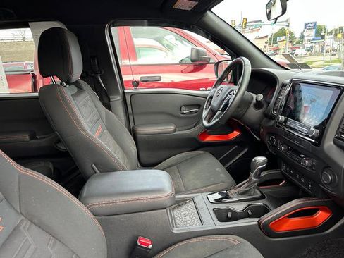 Used 2023 Nissan Frontier PRO-4X w/ Pro Convenience Package image 25