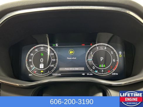 Used 2024 Jaguar F-PACE R-Dynamic S image 15