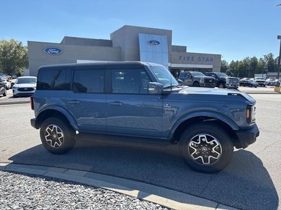 New 2025 Ford Bronco Outer Banks