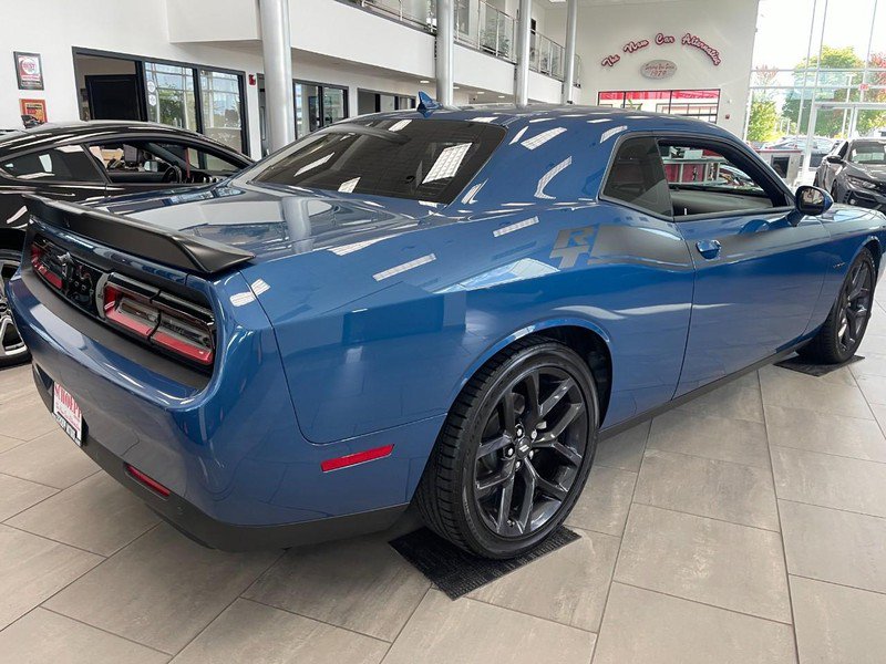Used 2022 Dodge Challenger R/T w/ Plus Package RWD image 3