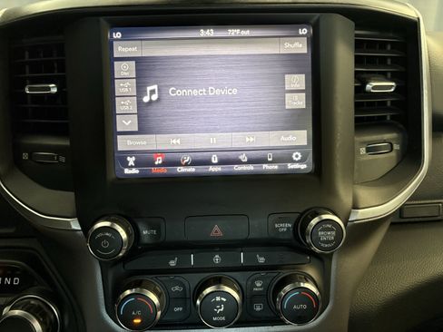 Used 2019 RAM 1500 Big Horn RWD image 11