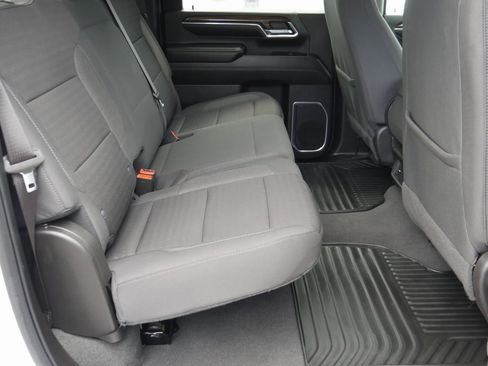 Used 2024 Chevrolet Silverado 2500 LT image 23