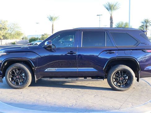 Used 2025 Toyota Sequoia Platinum image 8