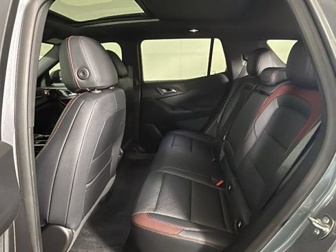 Used 2025 Chevrolet Equinox RS w/ Safety and Technology Package AWD/4WD image 31