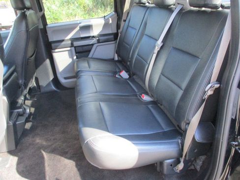 Used 2017 Ford F150 XLT w/ Equipment Group 302A Luxury image 38