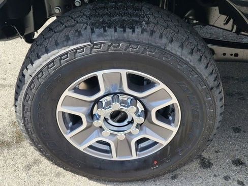 New 2026 Ford F250 Lariat w/ FX4 Off-Road Package image 6