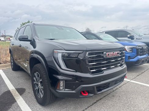 Used 2025 GMC Acadia AT4 w/ Super Cruise Package image 3