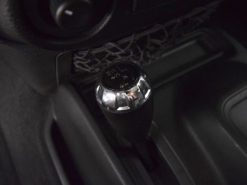 Used 2012 Jeep Wrangler Sport AWD/4WD image 17