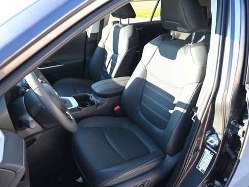 Used 2024 Toyota RAV4 Limited image 21