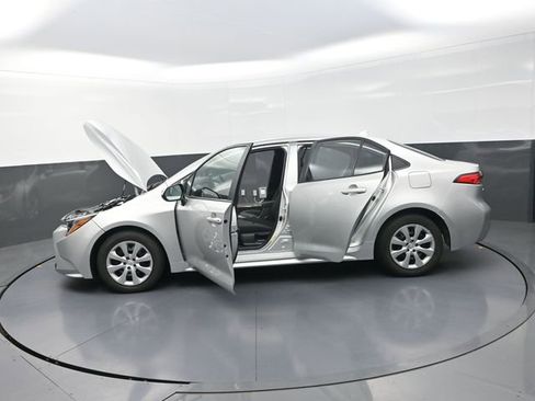 Used 2024 Toyota Corolla LE image 10