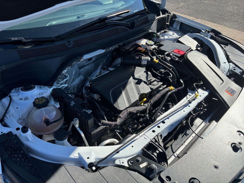 Used 2025 Chevrolet Trax LT image 26