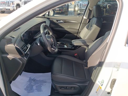 Used 2025 Buick Envision Preferred image 9