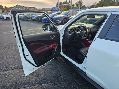 Used 2013 Nissan Juke SL image 18