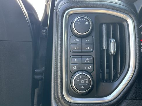 Used 2019 Chevrolet Silverado 1500 LT Trail Boss image 12