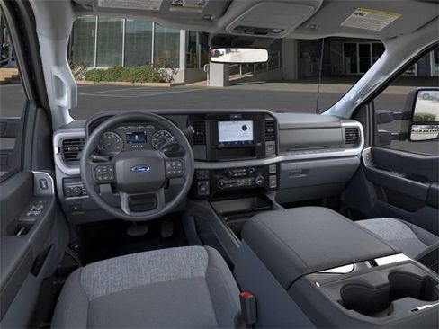New 2026 Ford F350 XLT image 9