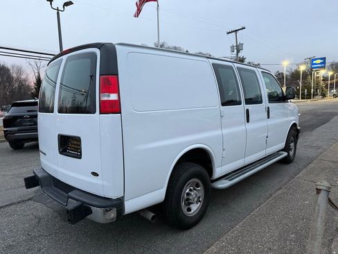 Used 2024 Chevrolet Express 2500 w/ Driver Convenience Package image 8